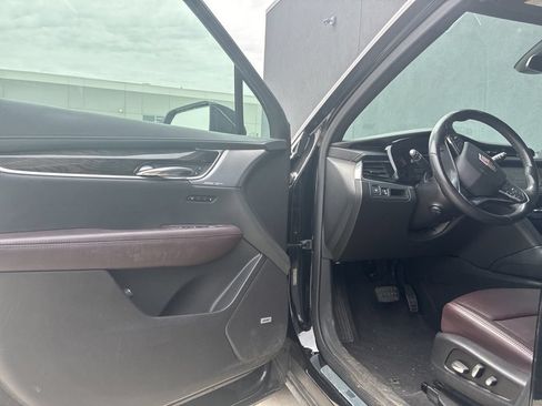 Used 2021 Cadillac XT6 Premium Luxury AWD/4WD image 15