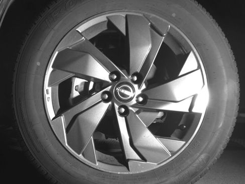 Used 2025 Nissan Rogue SV FWD image 15