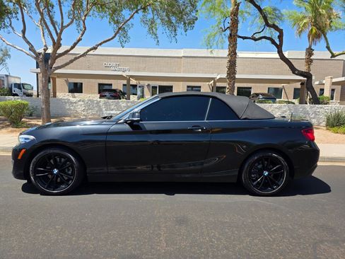 Used 2020 BMW 230i Convertible w/ Premium Package RWD image 8