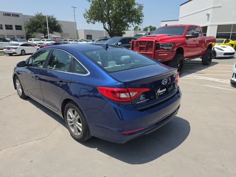 Used 2015 Hyundai Sonata SE w/ Option Group 09 FWD image 4