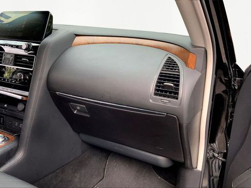 Used 2023 Nissan Armada SL w/ Captain's Chairs Package AWD/4WD image 19