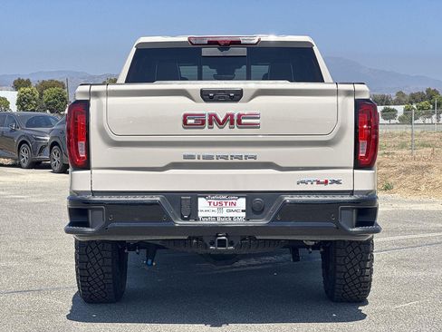 New 2026 GMC Sierra 1500 AT4X AWD/4WD image 4