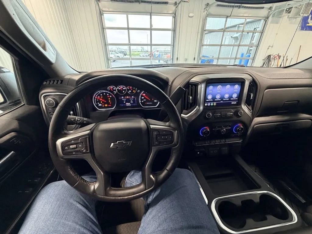 Used 2021 Chevrolet Silverado 1500 LT Trail Boss w/ LPO, Dark Essentials Package AWD/4WD image 32