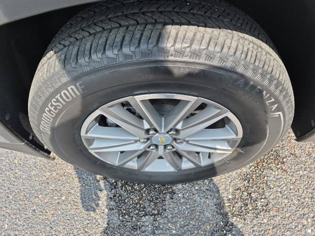 Used 2023 Chevrolet Traverse LT FWD image 28