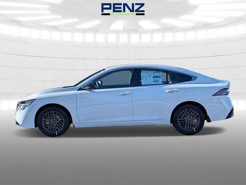 New 2026 Nissan Sentra SV w/ SV Convenience Package FWD image 3
