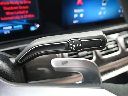 Used 2024 Mercedes-Benz GLE 53 AMG 4MATIC image 25