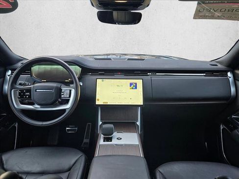 Certified 2025 Land Rover Range Rover Long Wheelbase SE AWD/4WD image 19