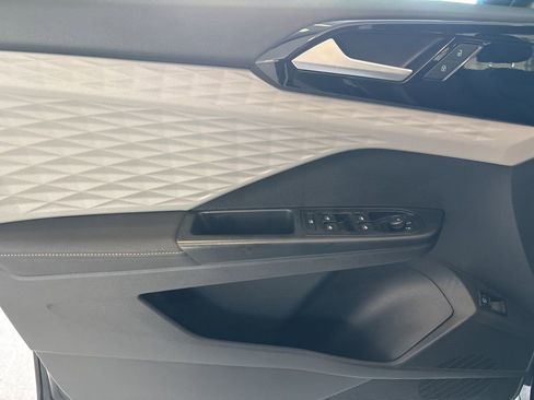 Used 2024 Volkswagen Taos S image 6