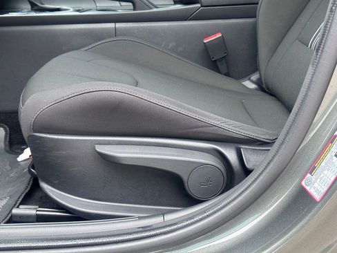Used 2024 Hyundai Elantra SEL FWD image 24