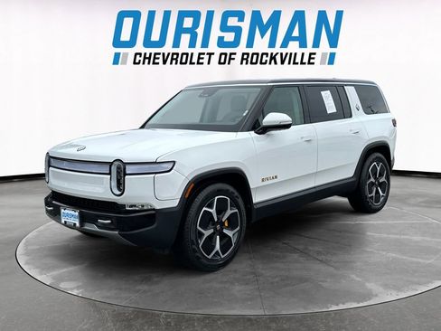 Used 2024 Rivian R1S Adventure image 2