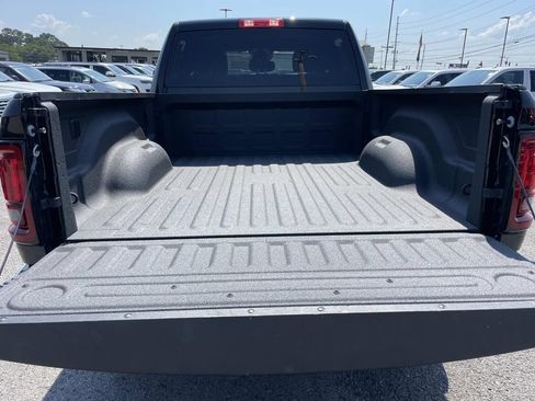 Used 2026 RAM 2500 Big Horn AWD/4WD image 20