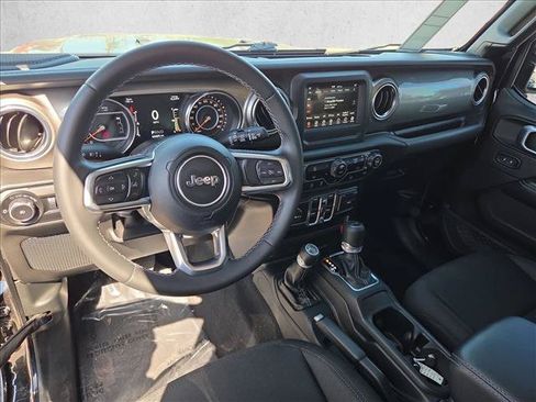 Used 2020 Jeep Wrangler Unlimited Sahara AWD/4WD image 10