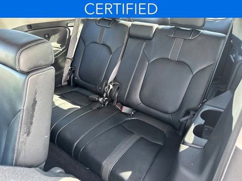 Used 2023 Honda Pilot Touring image 13