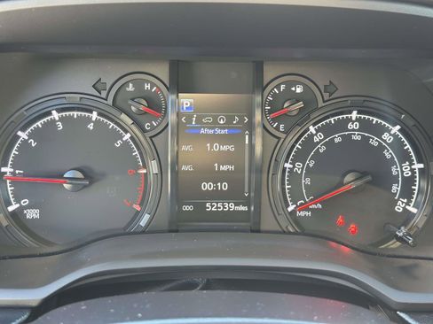 Used 2020 Toyota 4Runner SR5 image 18