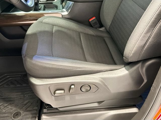 Used 2025 Chevrolet Silverado 1500 LT Trail Boss w/ Convenience Package II AWD/4WD image 19