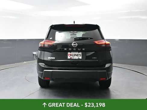 Used 2025 Nissan Rogue SV AWD/4WD image 13