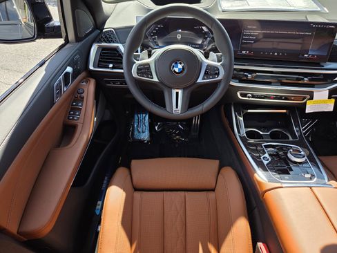 New 2026 BMW X7 M60i image 12