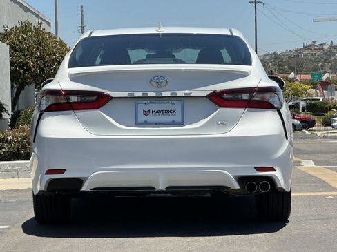 Used 2024 Toyota Camry SE FWD image 4