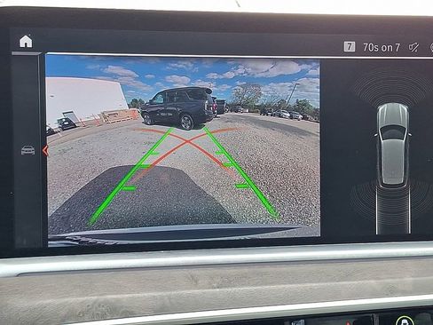 Used 2022 BMW X5 xDrive40i w/ Premium Package image 4