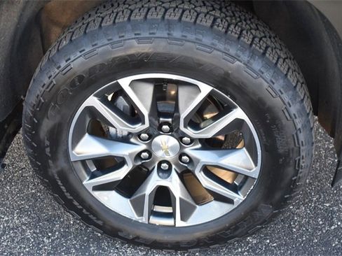 Certified 2023 Chevrolet Silverado 1500 LT image 11