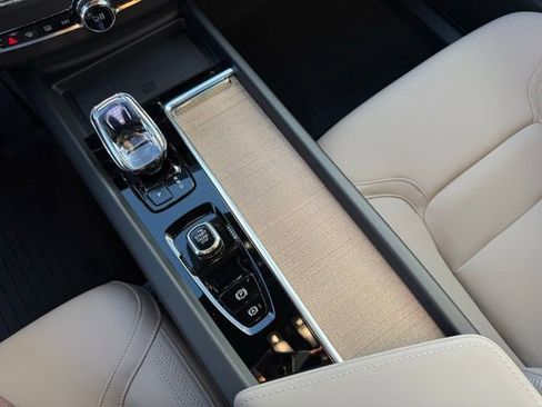 New 2026 Volvo XC60 B5 Plus w/ Protection Package Premier image 21