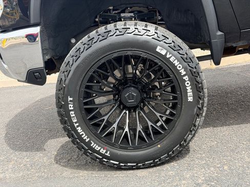 Used 2024 Chevrolet Silverado 2500 LTZ image 61