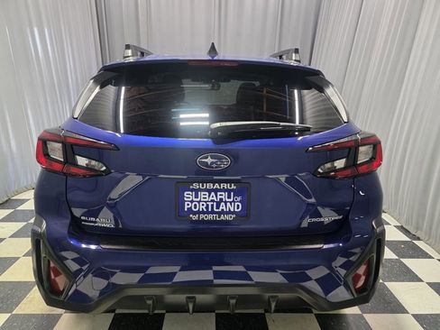 Used 2024 Subaru Crosstrek 2.5i Limited w/ Crosstrek Mirror Package AWD/4WD image 4