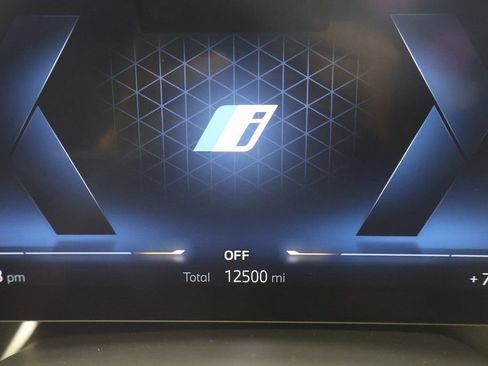 Used 2023 BMW iX M60 w/ Executive Package image 16