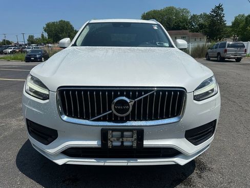 Used 2021 Volvo XC90 T5 Momentum w/ Climate Package AWD/4WD image 11