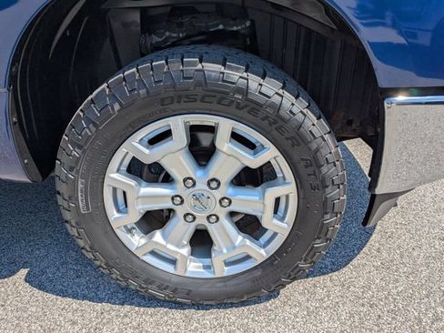 Used 2016 Nissan Titan SL AWD/4WD image 16