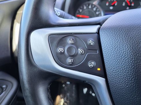 Used 2024 GMC Terrain SLT image 16