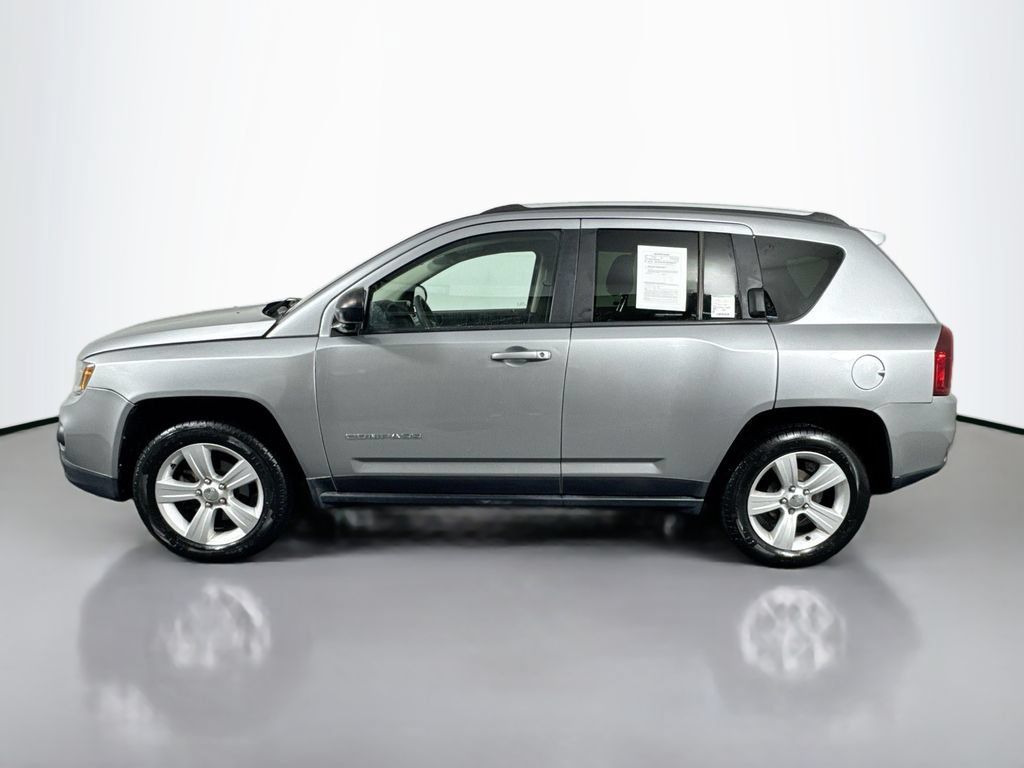 Used 2017 Jeep Compass Sport w/ Power Value Group FWD image 8