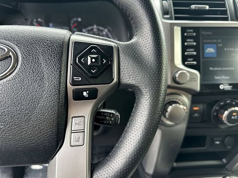 Used 2022 Toyota 4Runner SR5 Premium AWD/4WD image 18