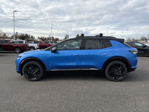 New 2026 Chevrolet Equinox EV RS image 2