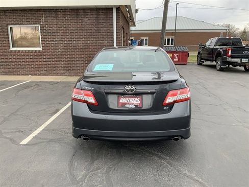 Used 2010 Toyota Camry image 5