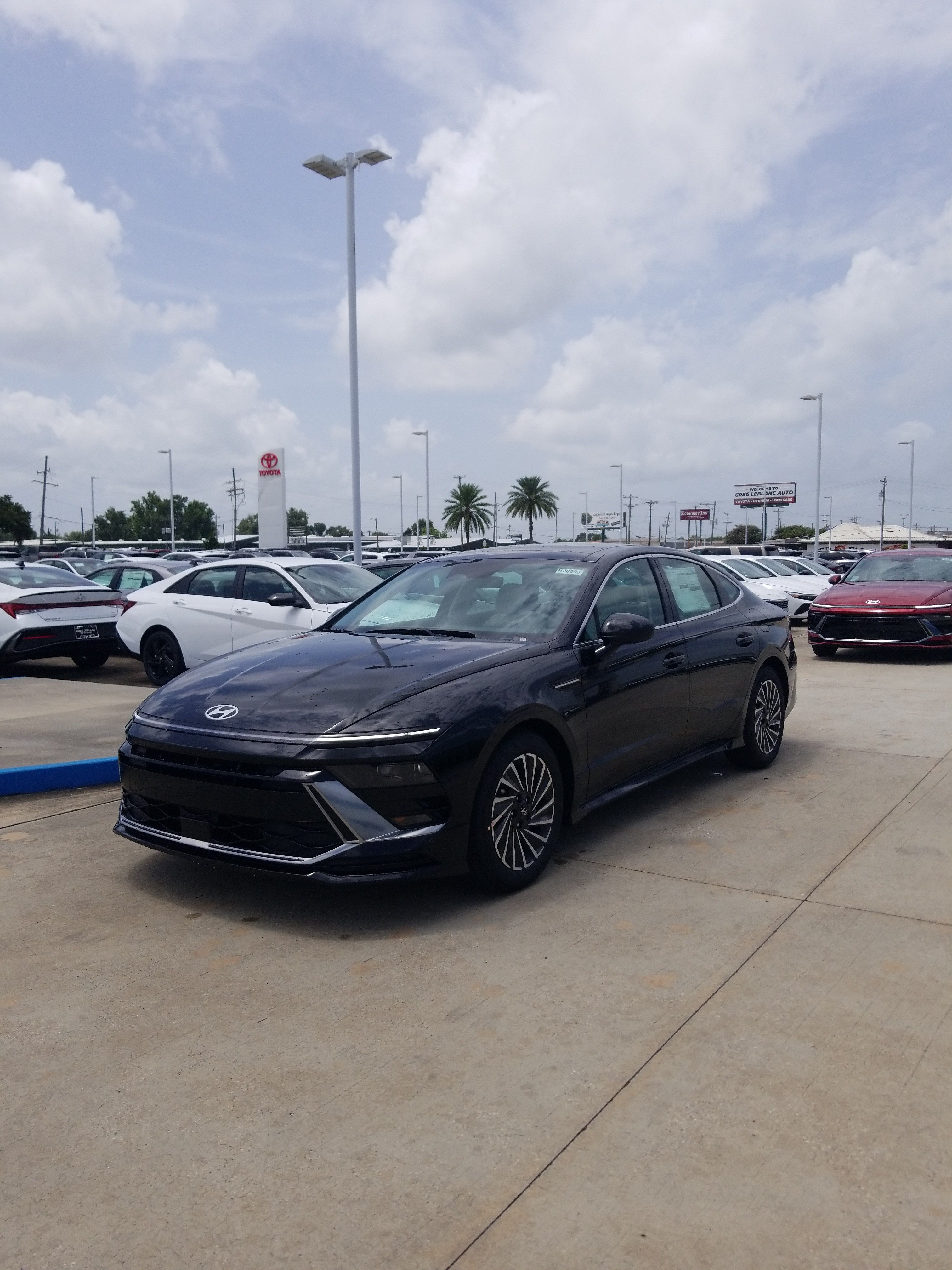 New 2026 Hyundai Sonata SEL FWD image 3