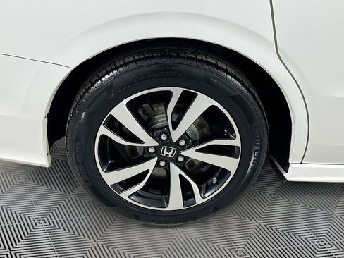 Used 2020 Honda Odyssey Elite image 23