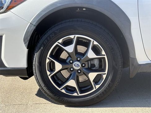 Used 2018 Subaru Crosstrek 2.0i Premium w/ Moonroof Package image 9