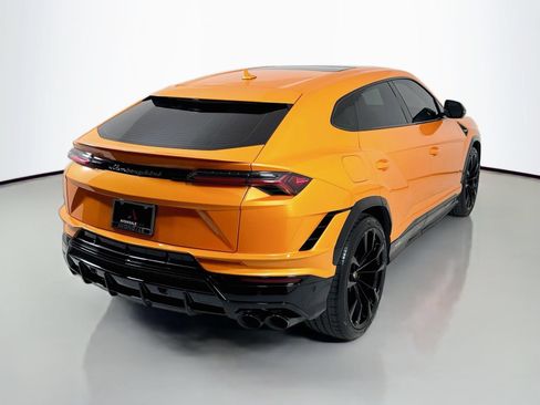 Used 2024 Lamborghini Urus S AWD/4WD image 7