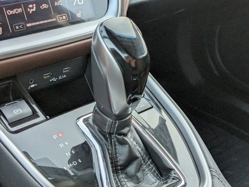 Used 2020 Subaru Outback Touring XT AWD/4WD image 12