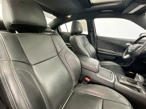 Used 2016 Dodge Charger R/T w/ Navigation & Travel Group image 13