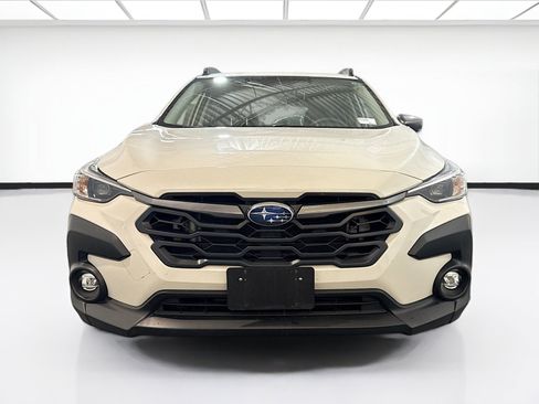 Used 2024 Subaru Crosstrek 2.0i Premium image 2