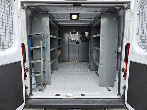 Used 2025 RAM ProMaster 2500 w/ Quick Order Package 22G SLT FWD image 12