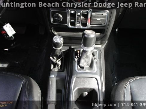 Used 2021 Jeep Wrangler Unlimited Sahara image 14