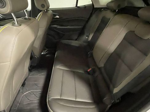 Used 2025 Chevrolet Trax ACTIV image 17