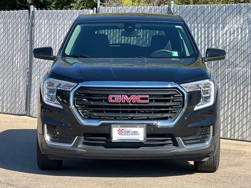 Used 2024 GMC Terrain SLE AWD/4WD image 6