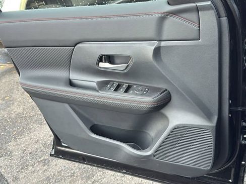 New 2026 Nissan Kicks SR w/ SR Premium Package image 21