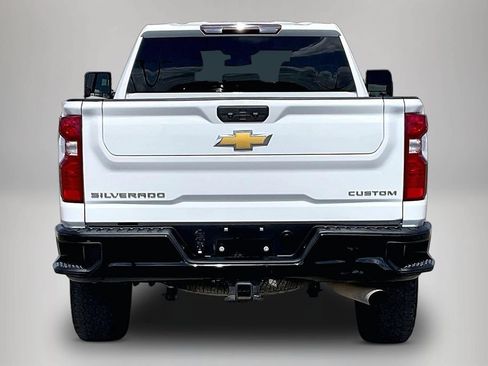 Used 2024 Chevrolet Silverado 2500 Custom w/ Custom Convenience Package AWD/4WD image 6