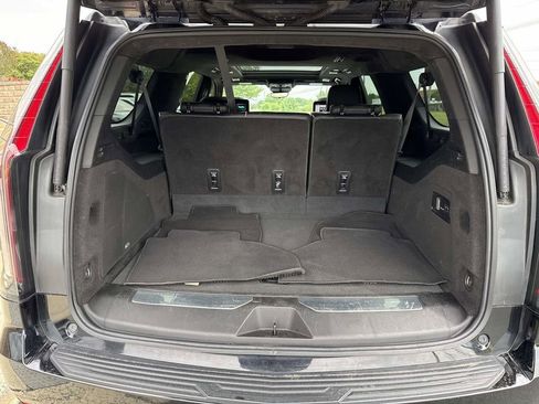 Used 2023 Cadillac Escalade ESV Sport Platinum w/ LPO, ONYX Package AWD/4WD image 25
