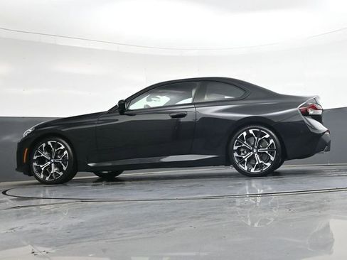 Used 2025 BMW 230i Coupe w/ Premium Package RWD image 33
